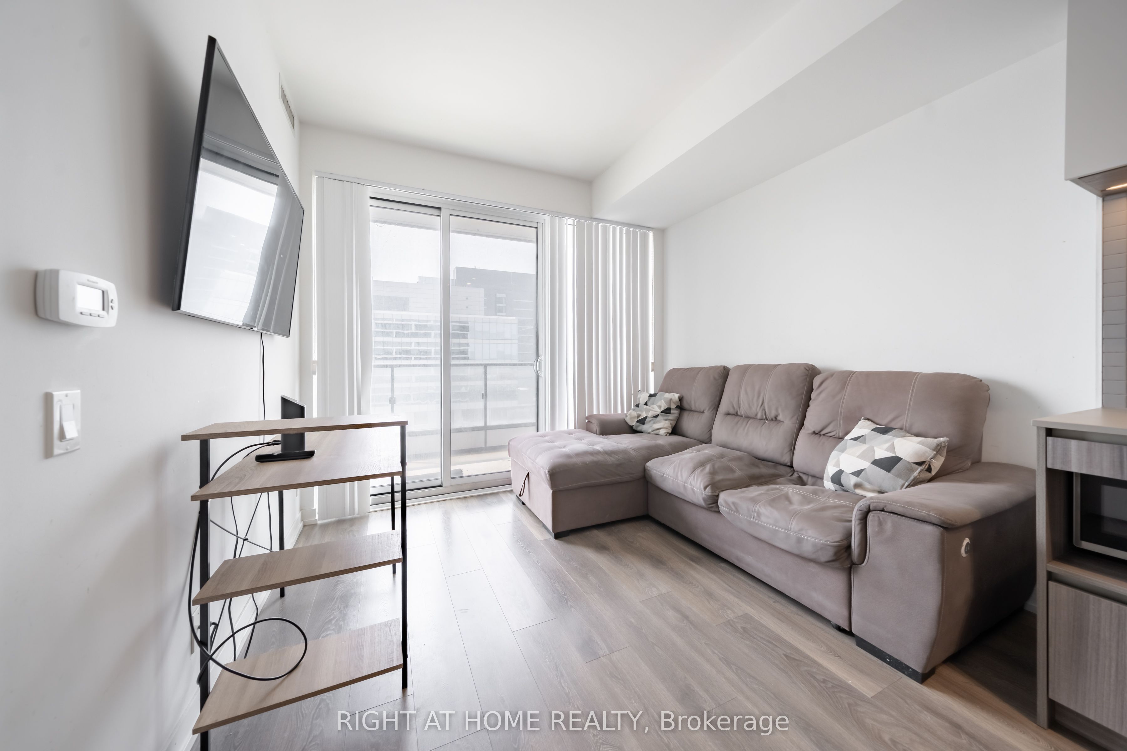 5 Buttermill Avenue 1005