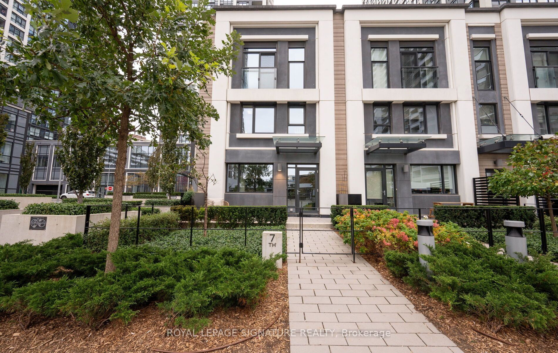 9 Mabelle Avenue TH07