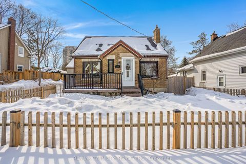 13 Devitt Avenue N Waterloo ON N2J 3E7