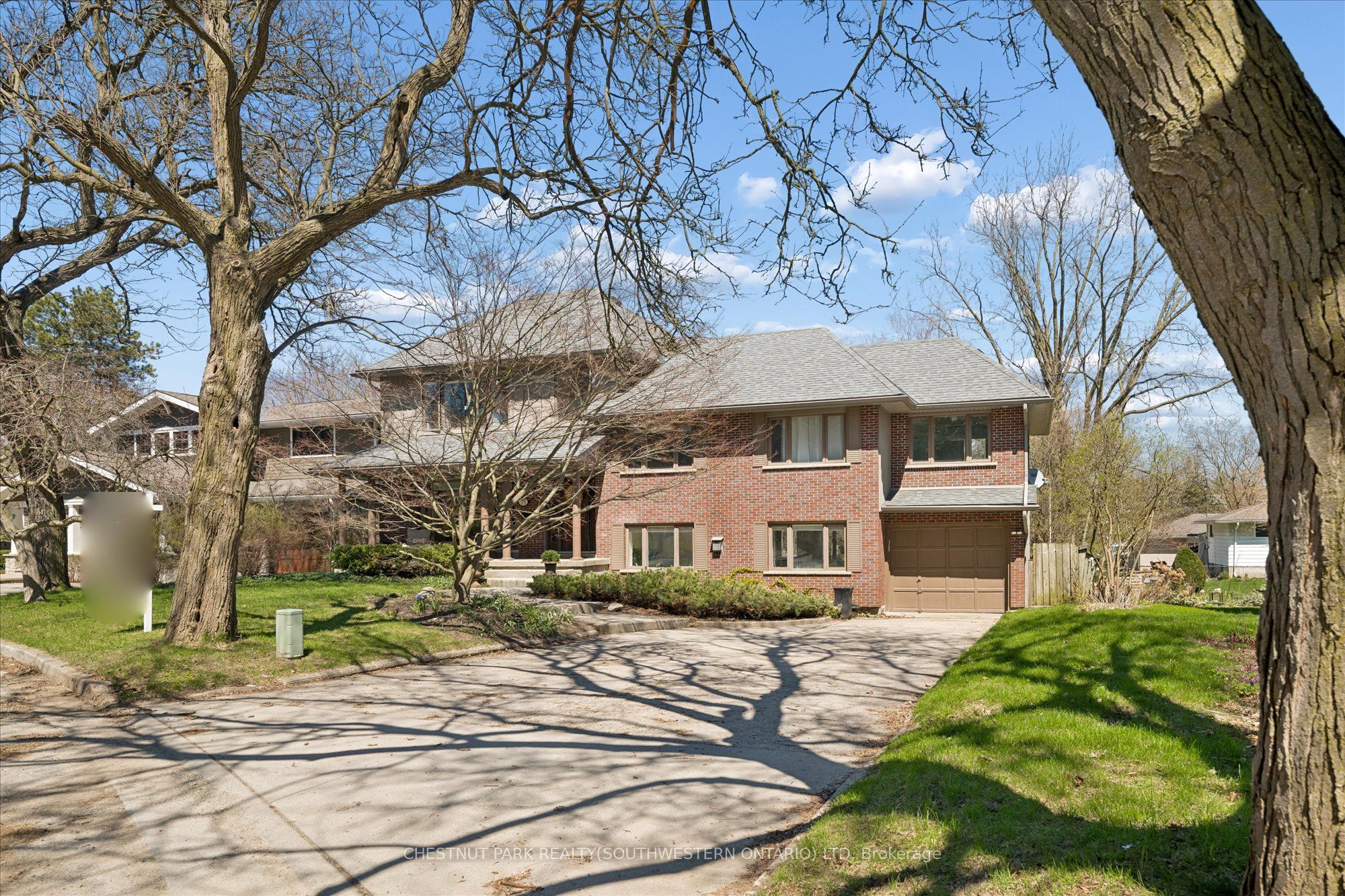 75 Lyon Avenue