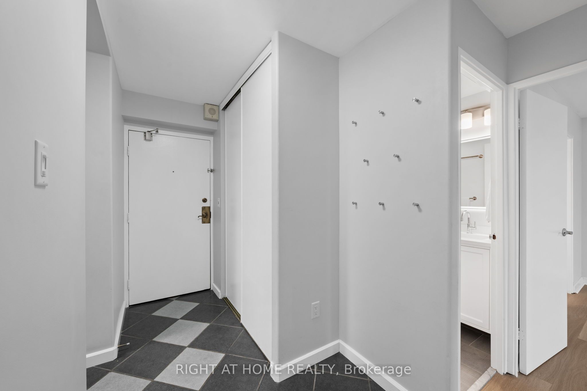 1025 RICHMOND Road 503