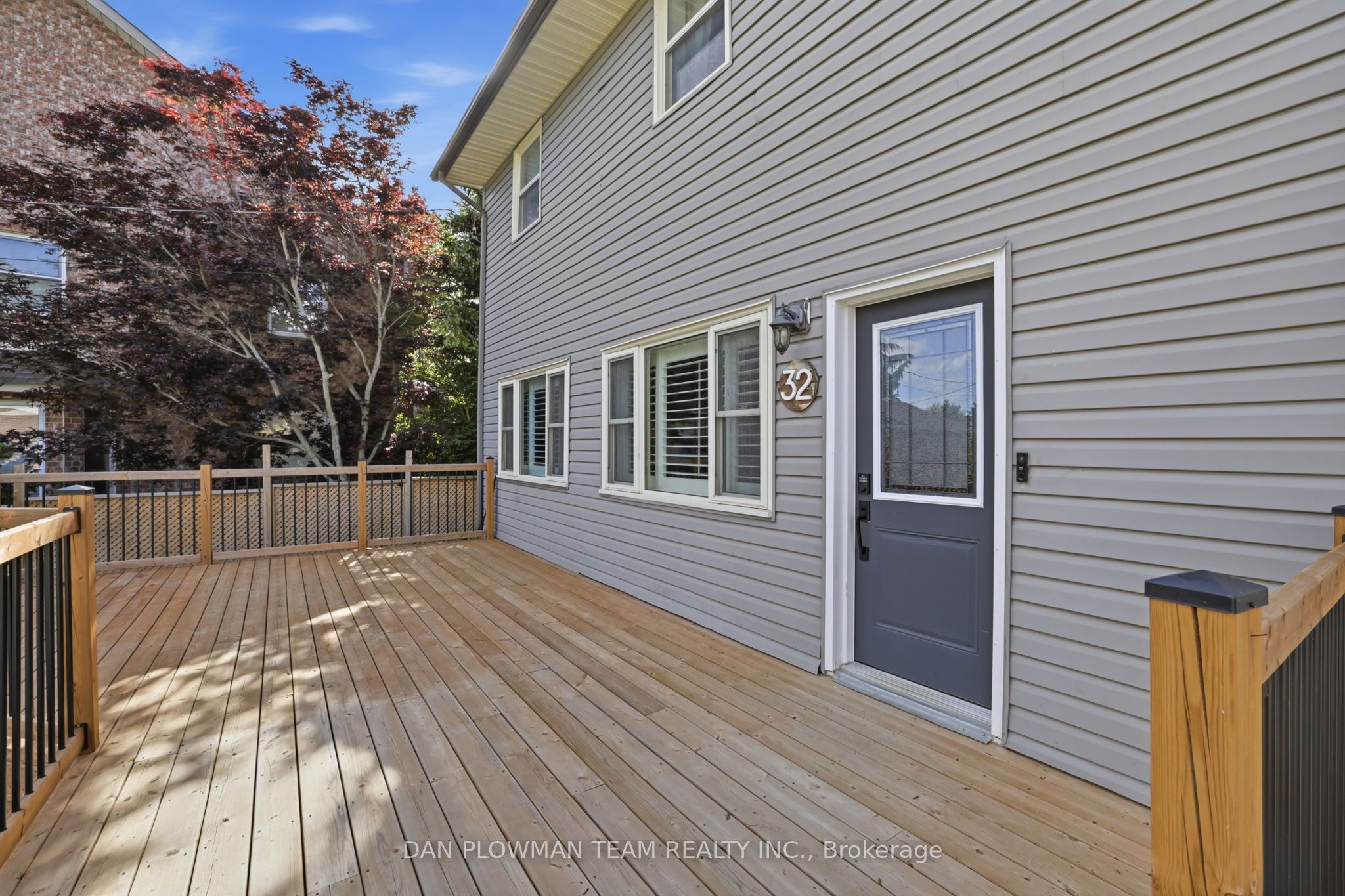 32 Andrew Street