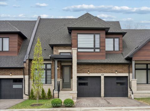 19 Vern Robertson Gate Uxbridge ON L9P 0R9