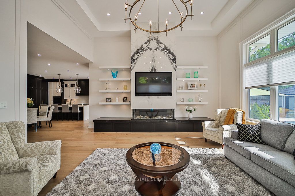 1301 Twin Oaks Dell N/A
