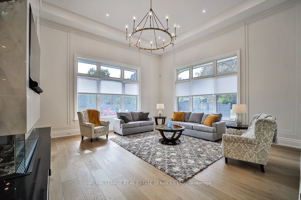 1301 Twin Oaks Dell N/A