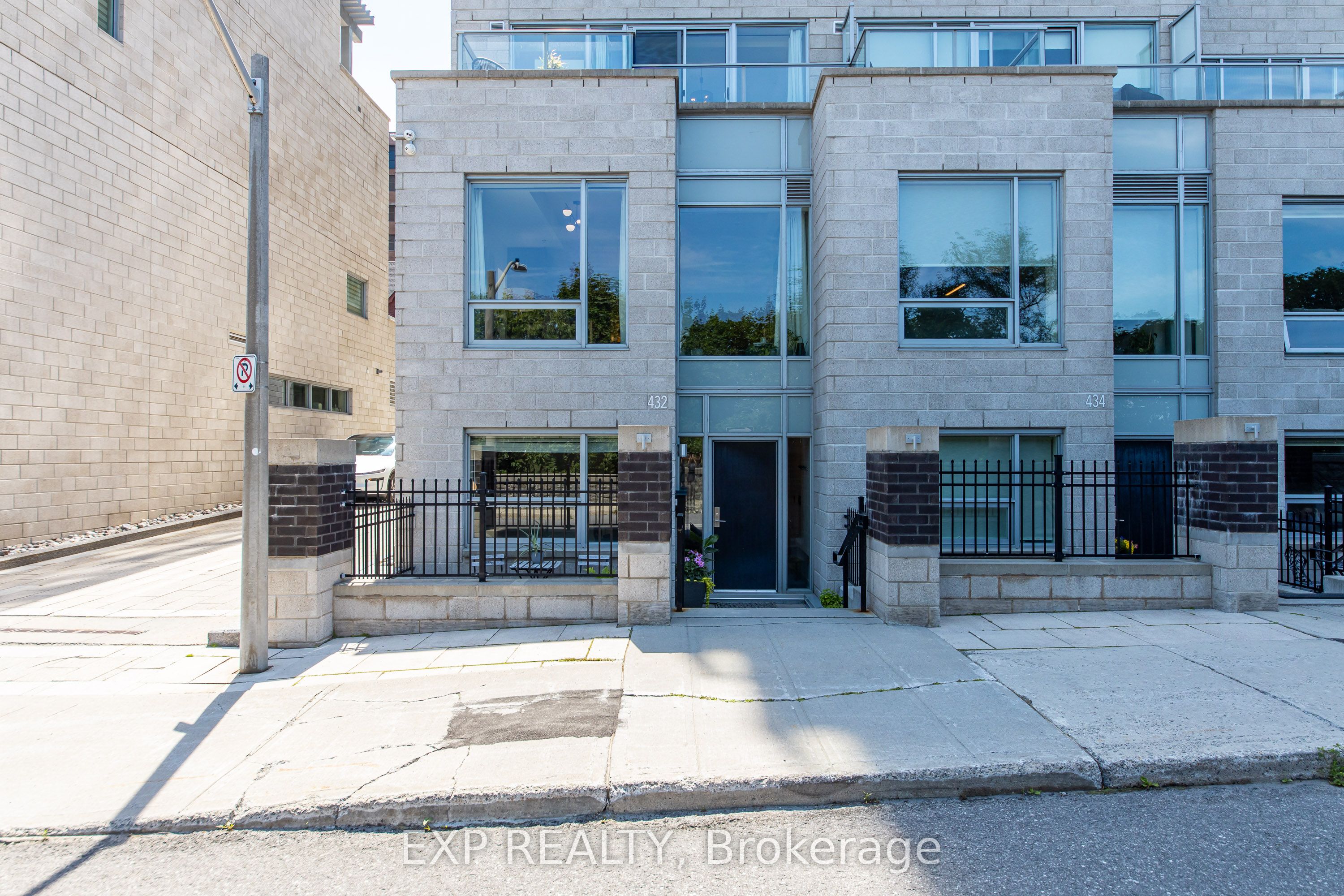 432 Sparks Street