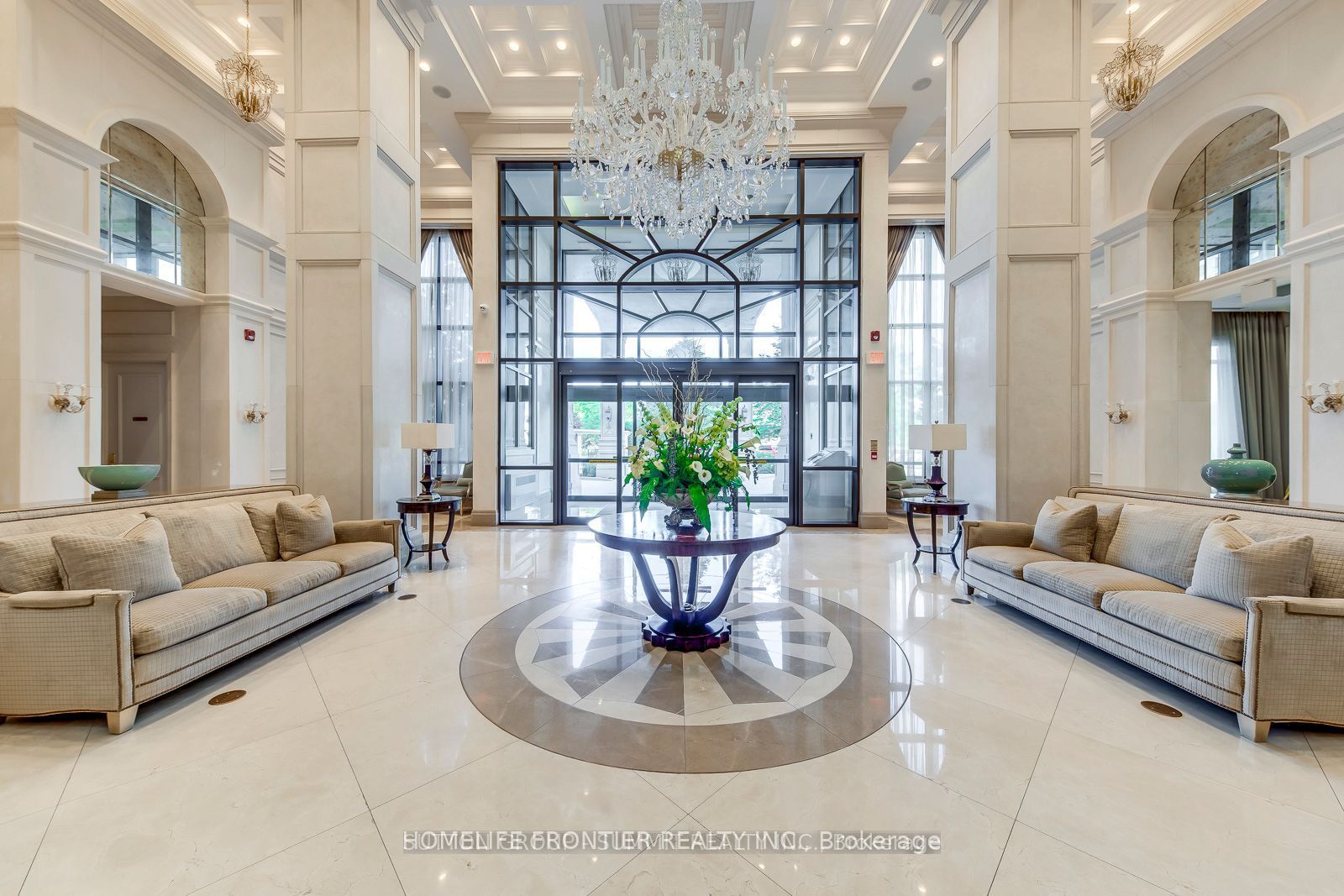 9245 Jane Street 514