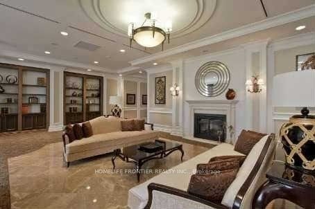 9245 Jane Street 514