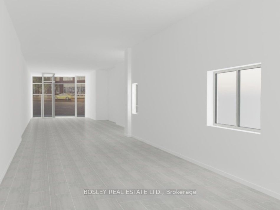 2963 Dundas Street W