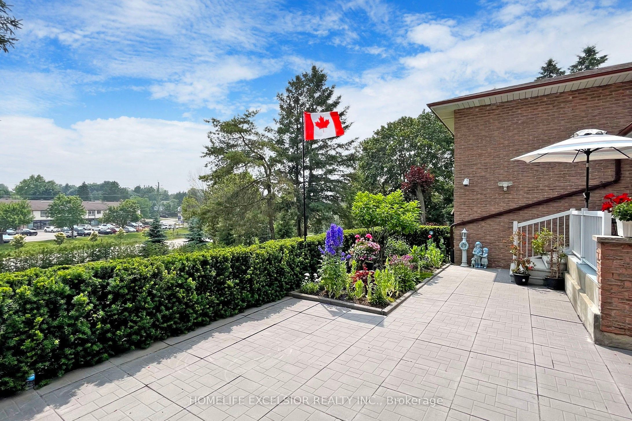 550 Mount Albert Road