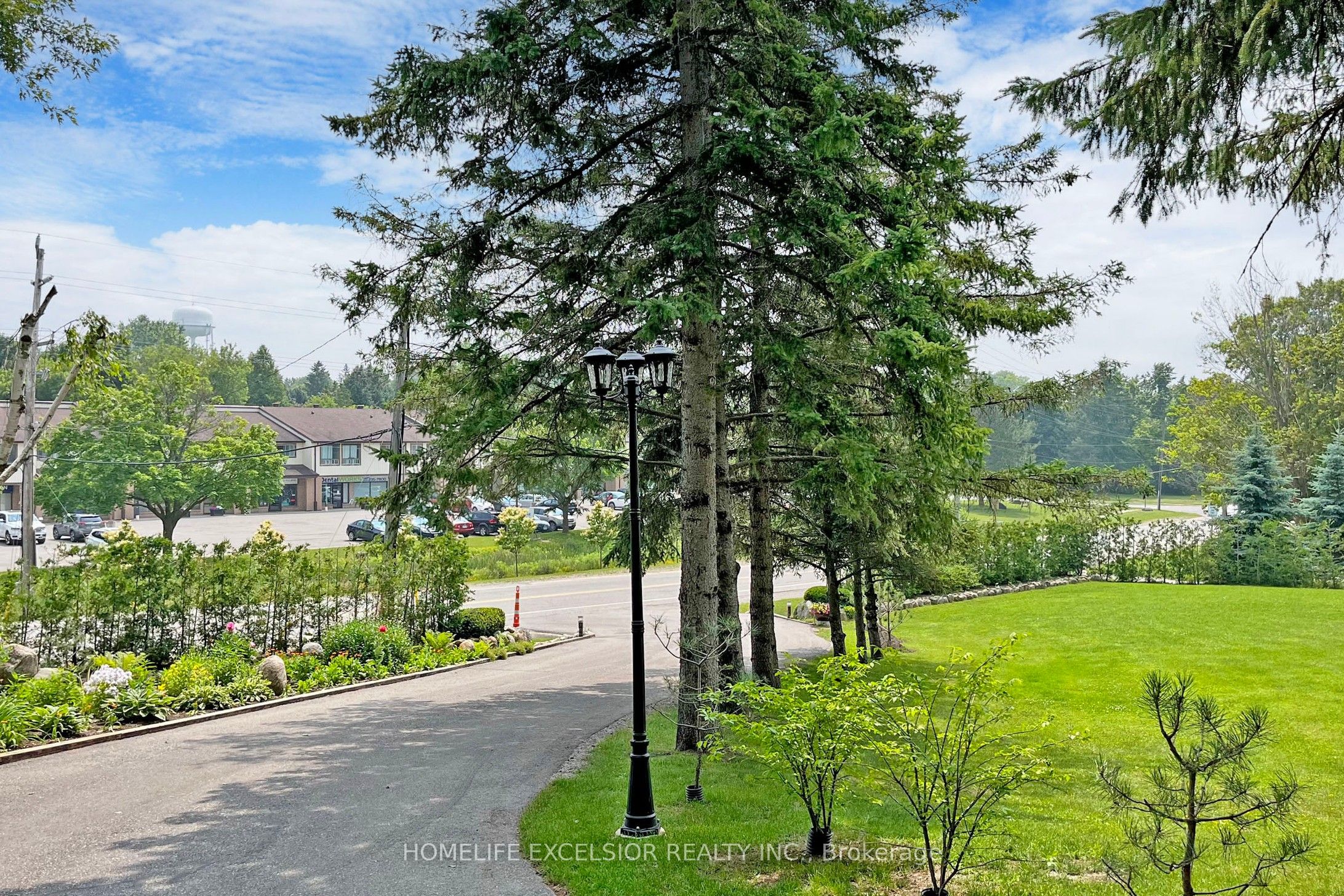 550 Mount Albert Road