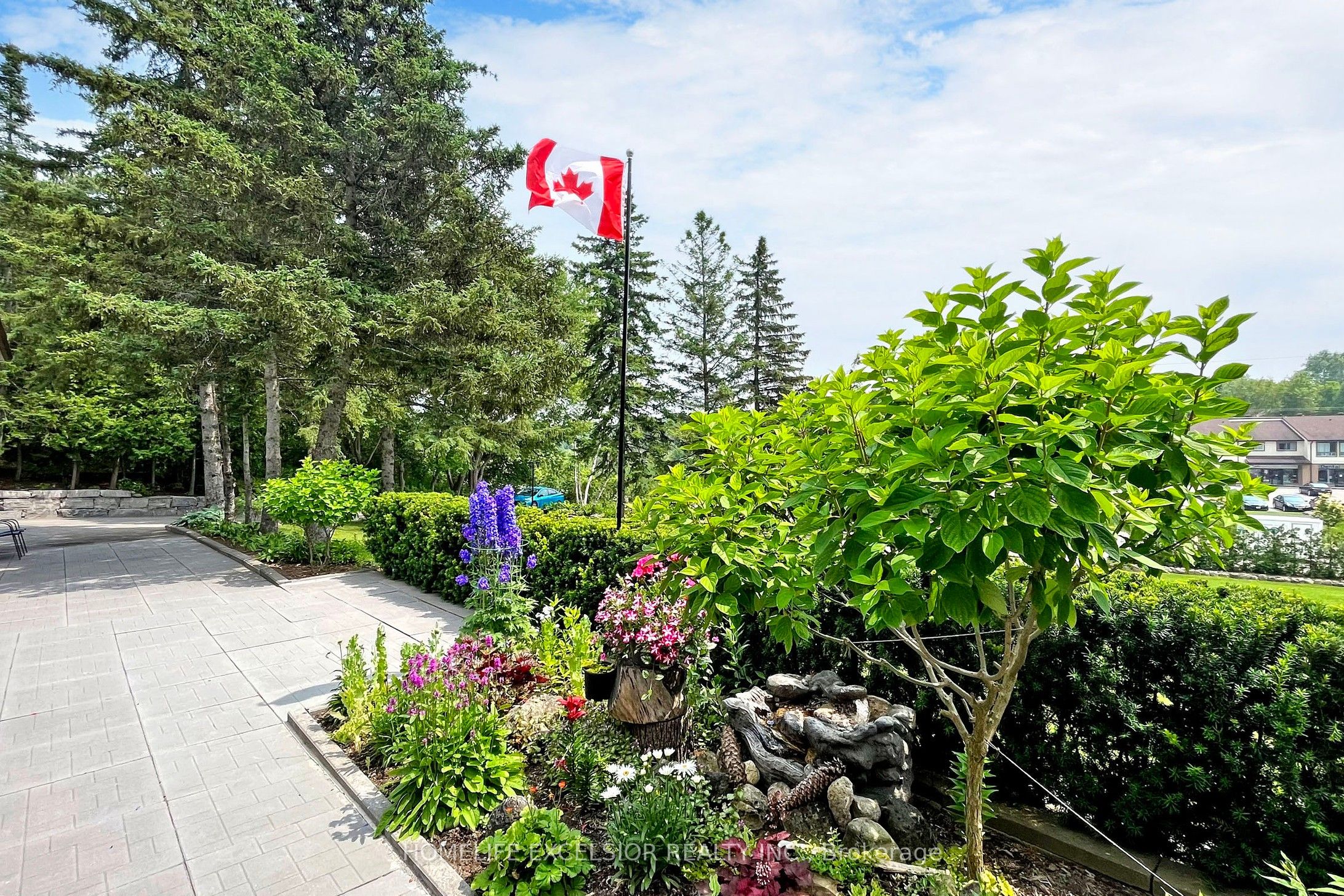 550 Mount Albert Road