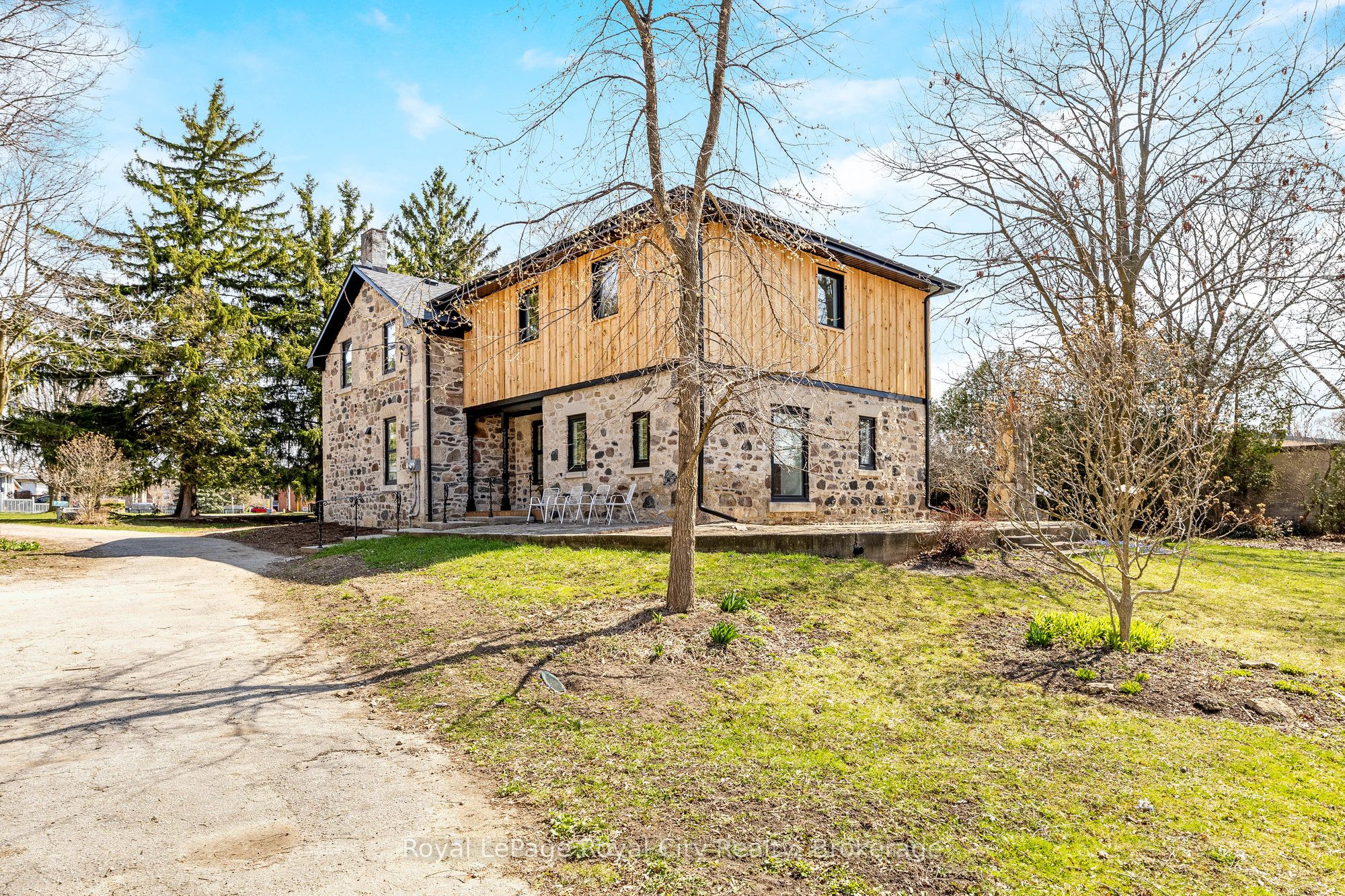 33 Islington Avenue
