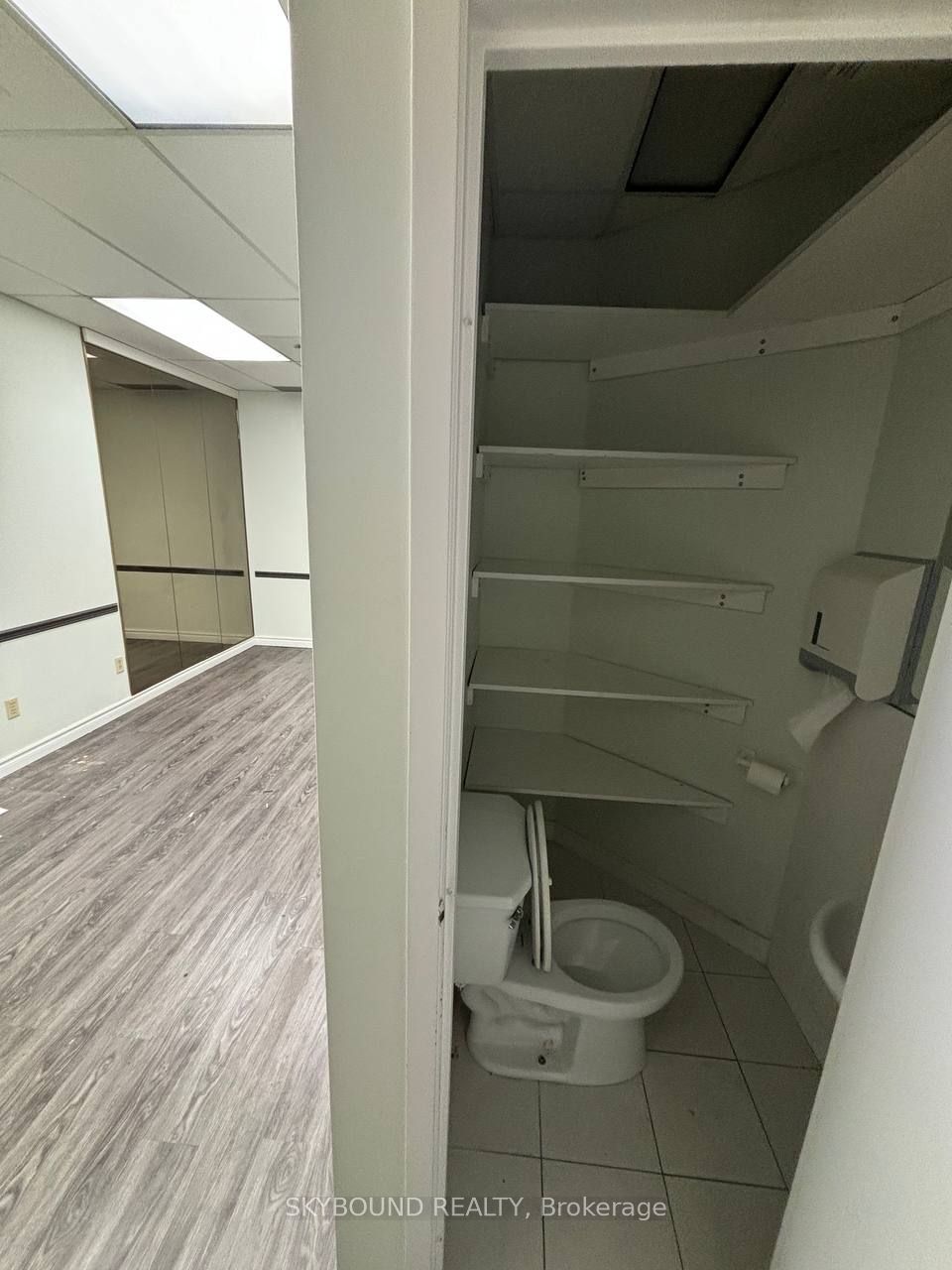 600 Sherbourne Street 512