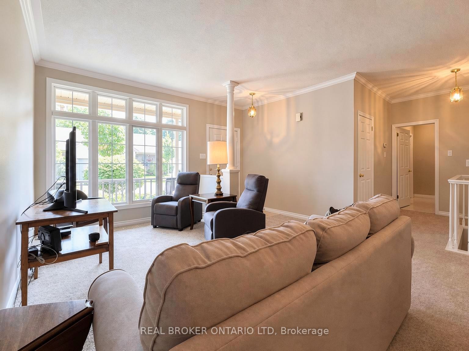 7 Cadeau Terrace 9