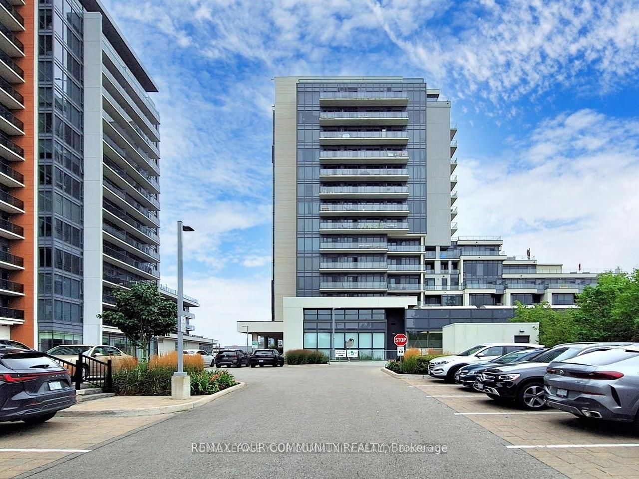 9618 Yonge Street 301