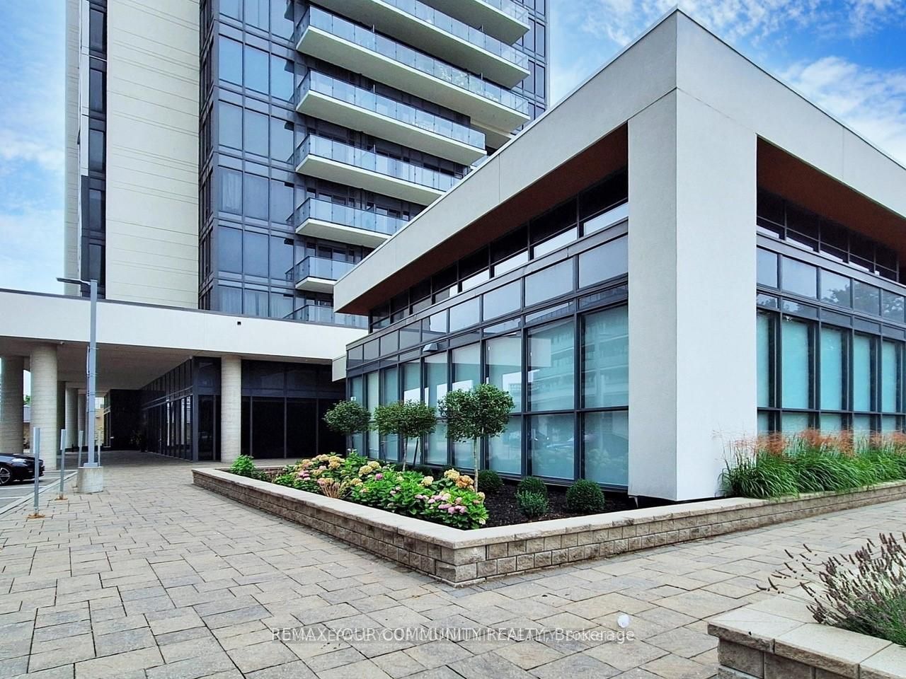 9618 Yonge Street 301