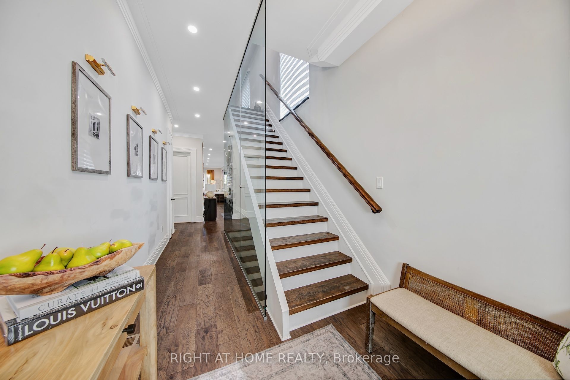 1017 Lorne Park Road