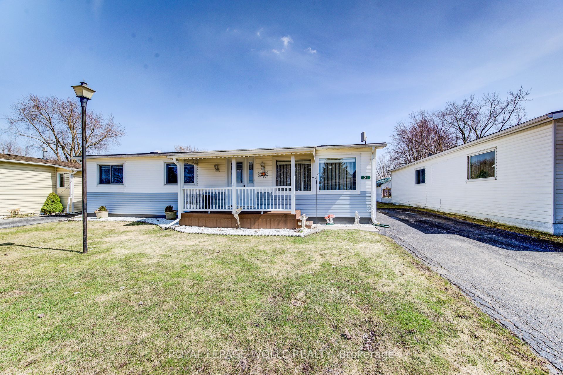 21 Fairview Crescent