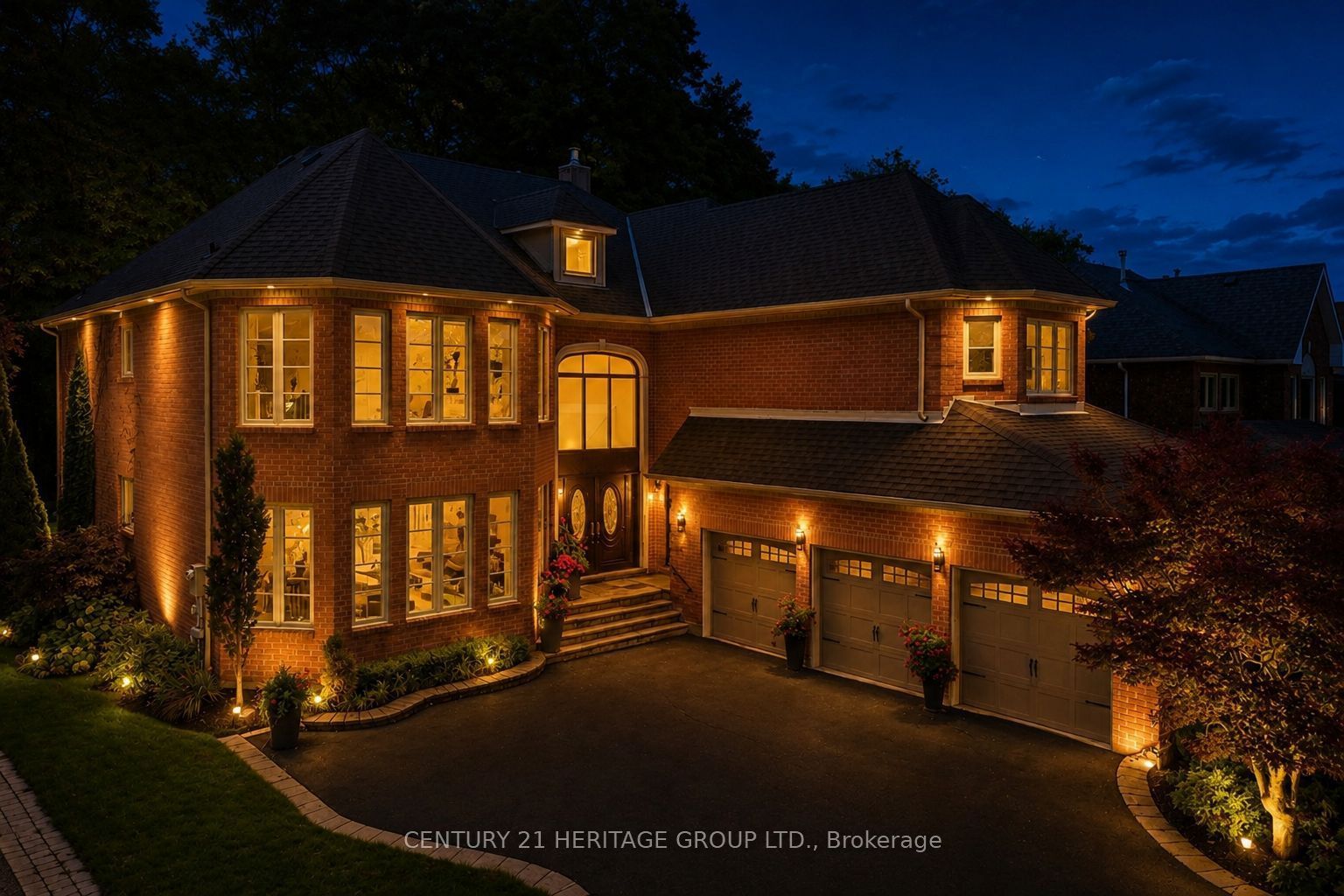 48 Carlyle Crescent