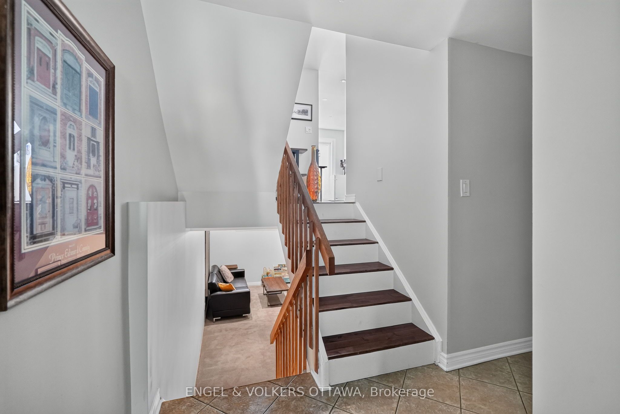 258 Carillon Street