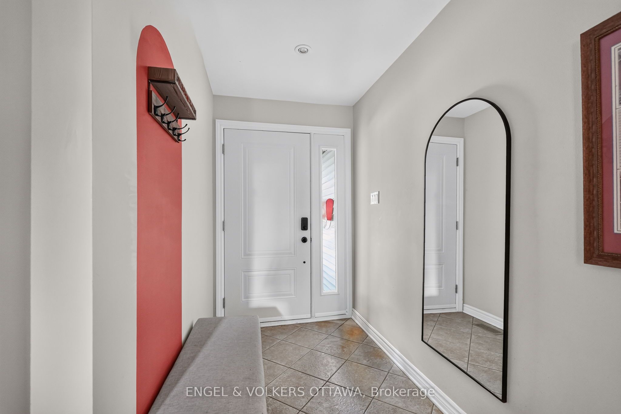 258 Carillon Street