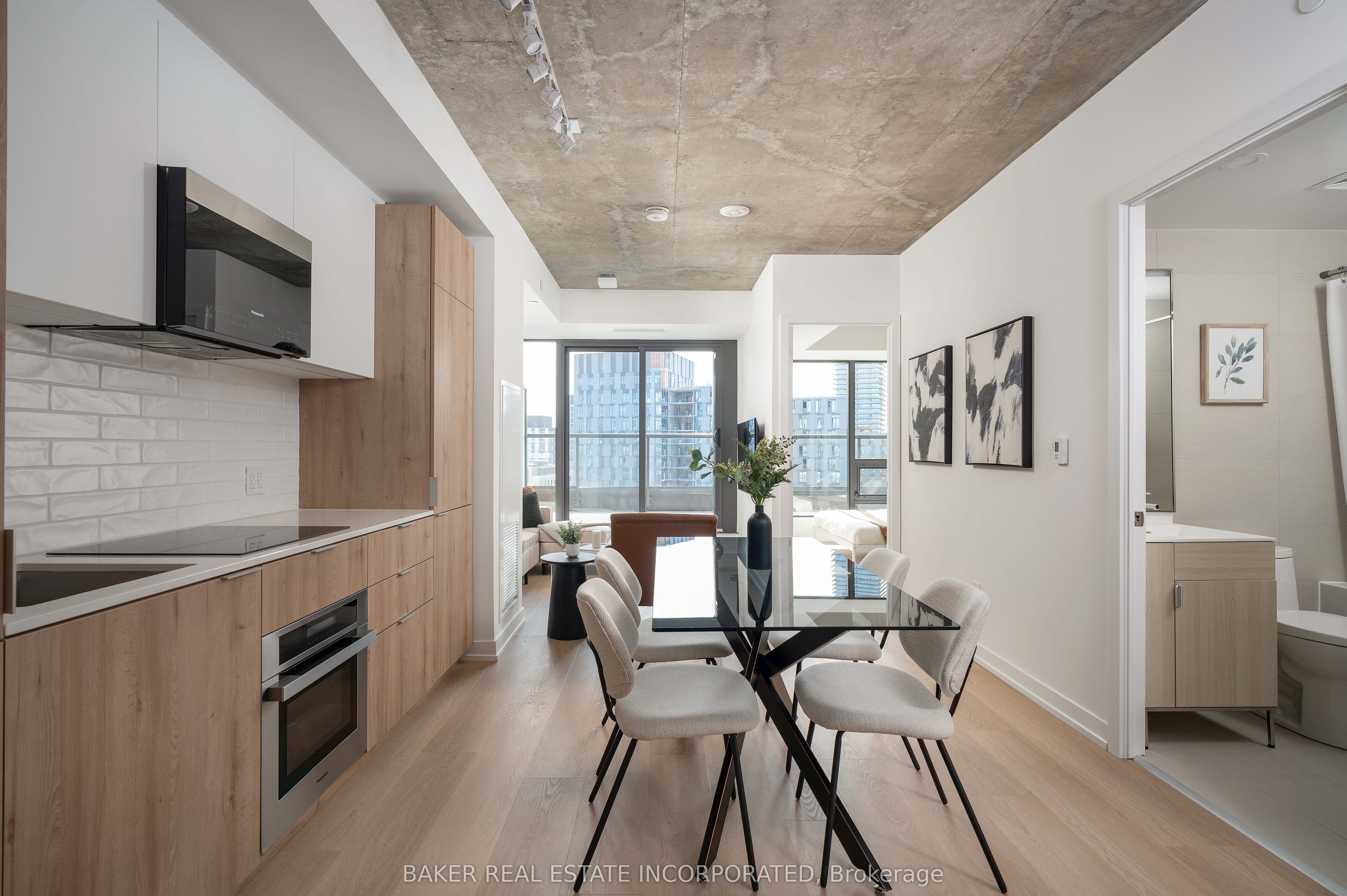 28 Eastern Avenue 813