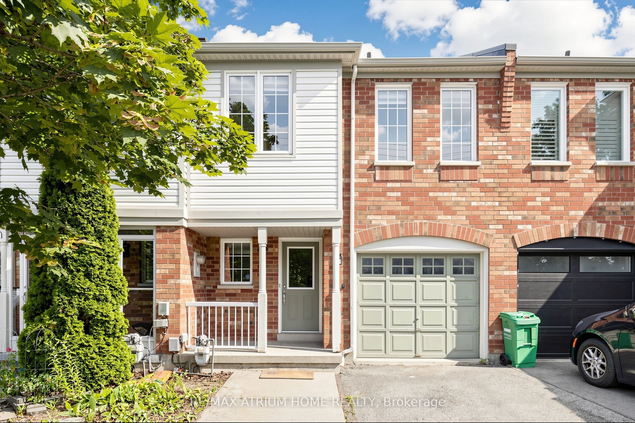 3077 Hawktail Crescent