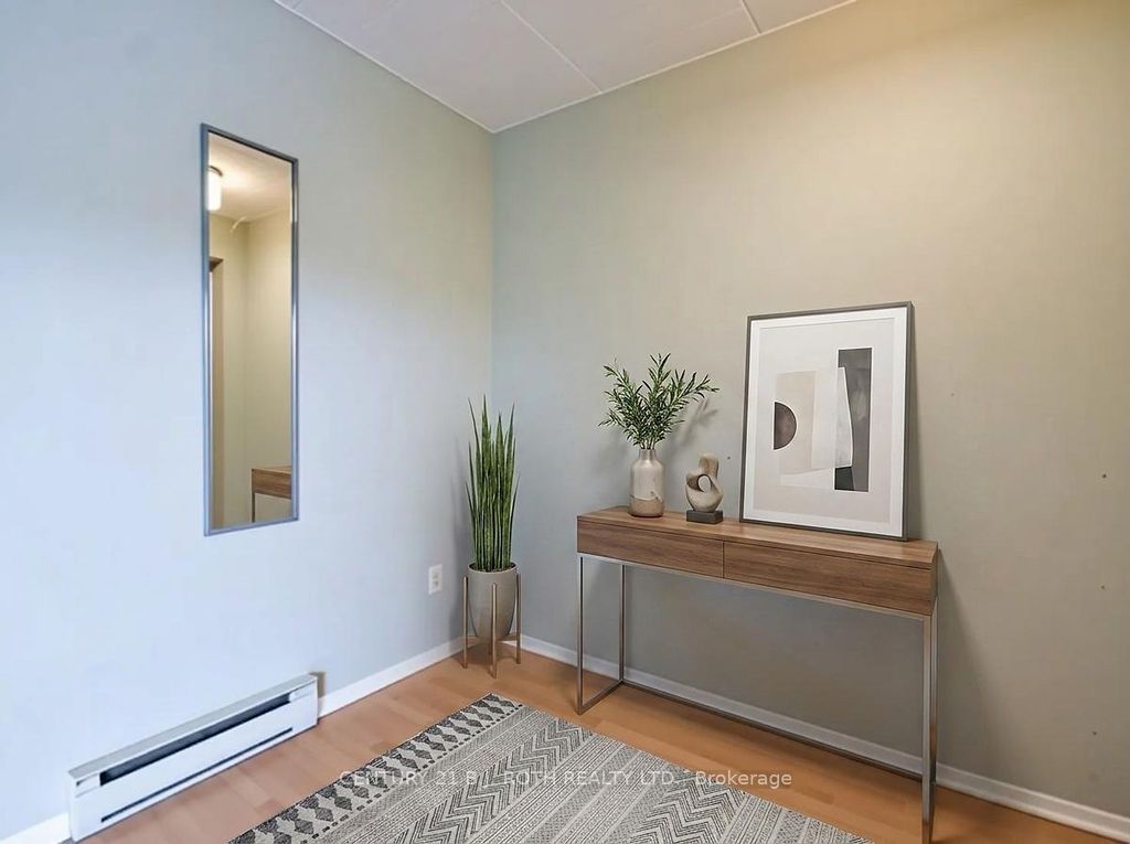 1102 Horseshoe Valley Road 219