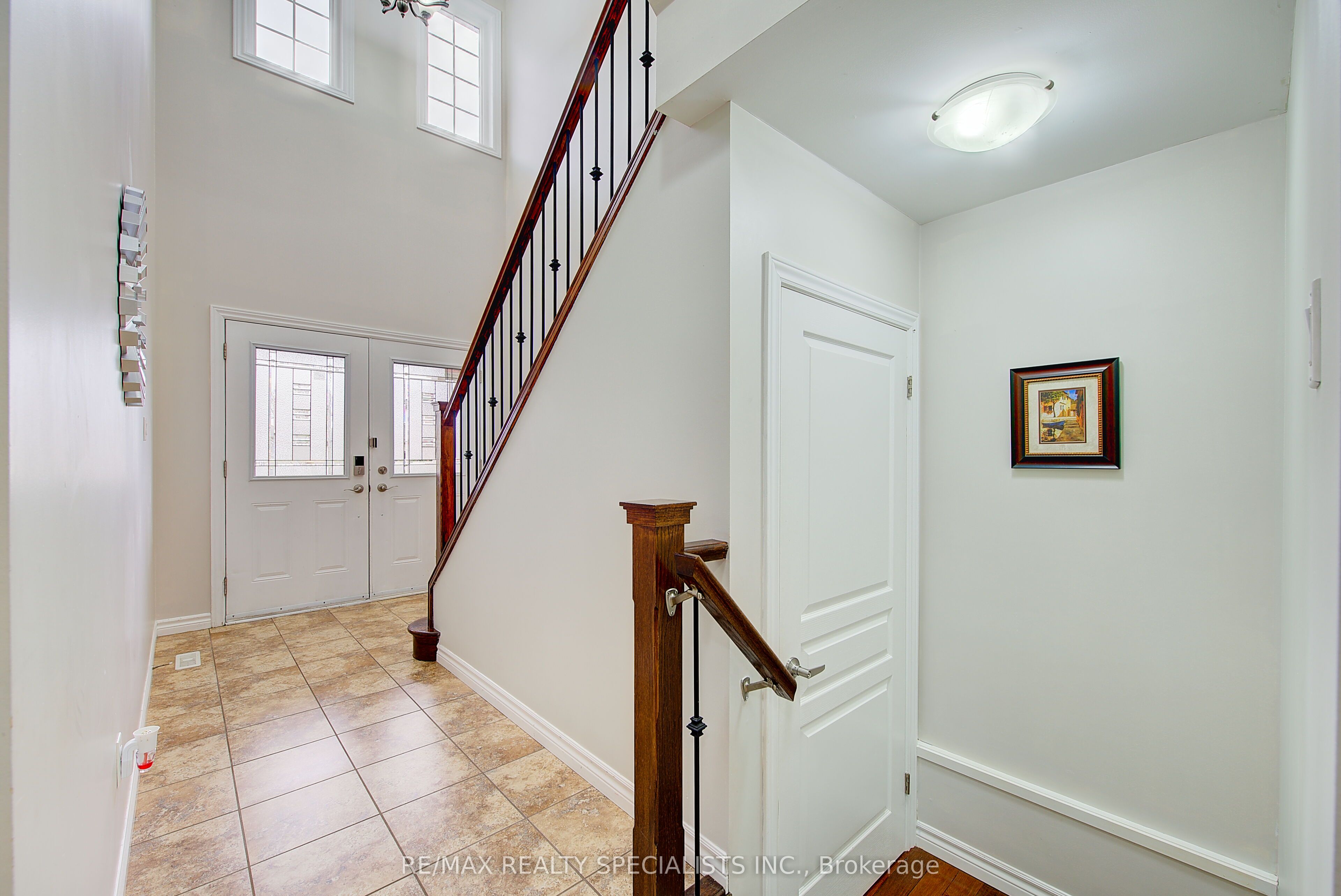 1682 Cedarcreek Crescent
