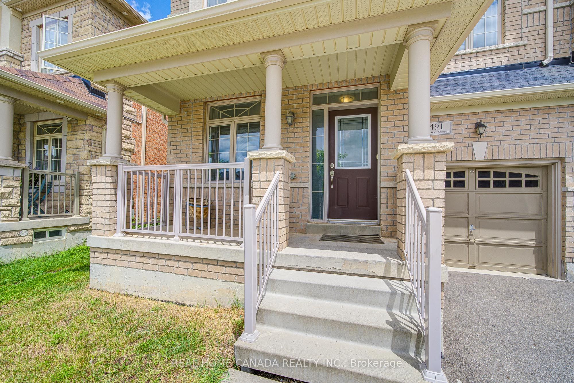 1491 Chretien Street