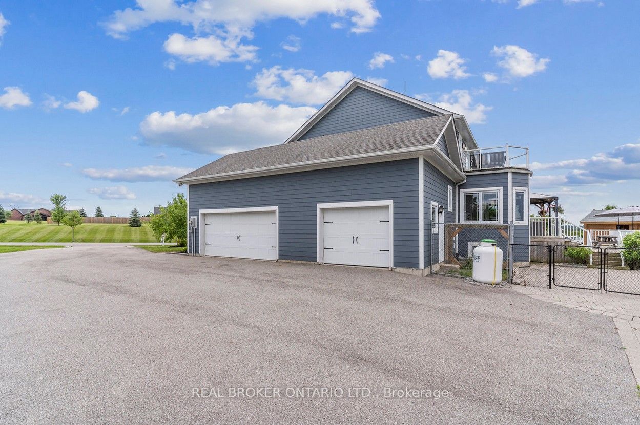 27 Bagshaw Crescent