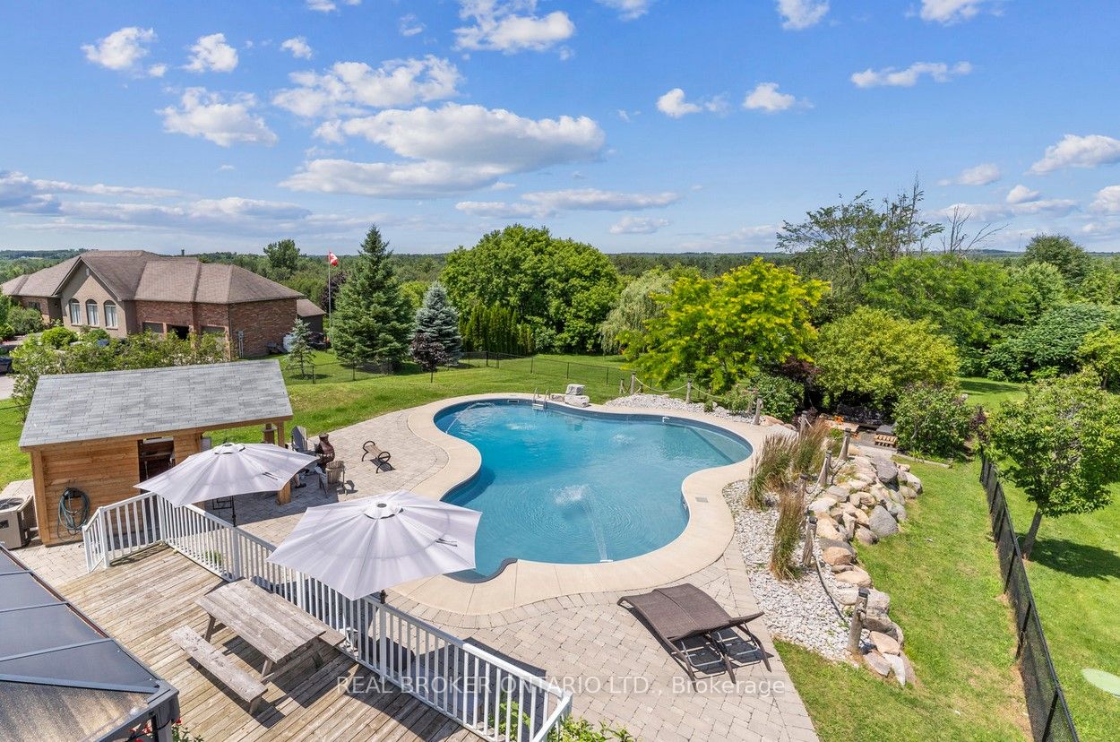 27 Bagshaw Crescent