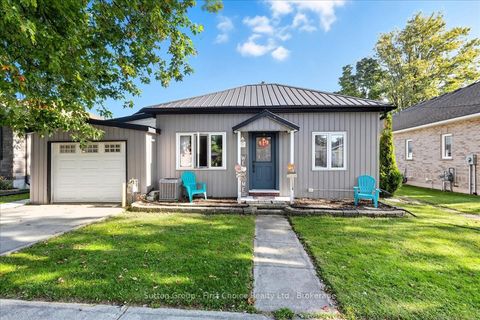 33 Victoria Street West Perth ON N0K 1N0