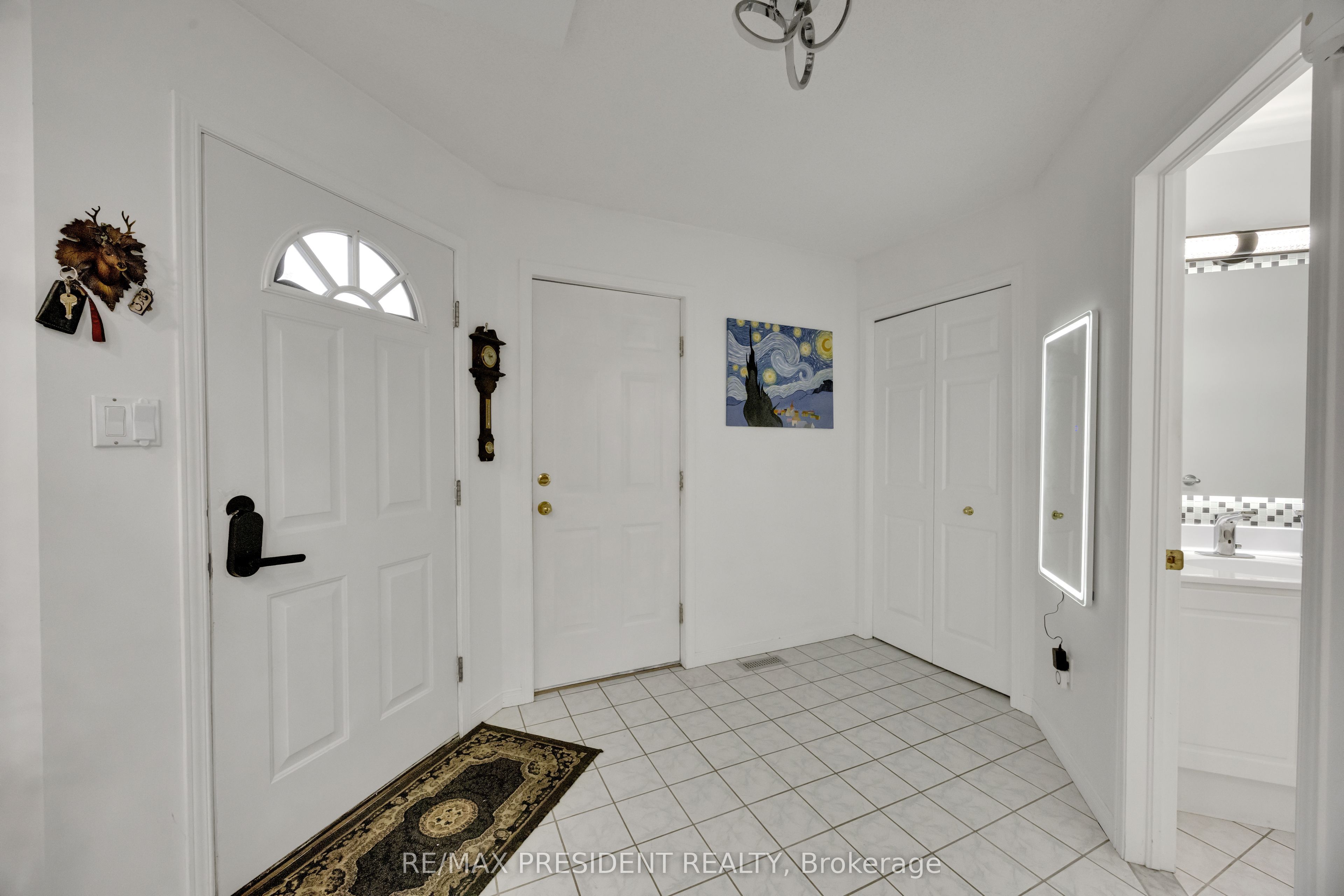 10 Chalkstone Drive 18