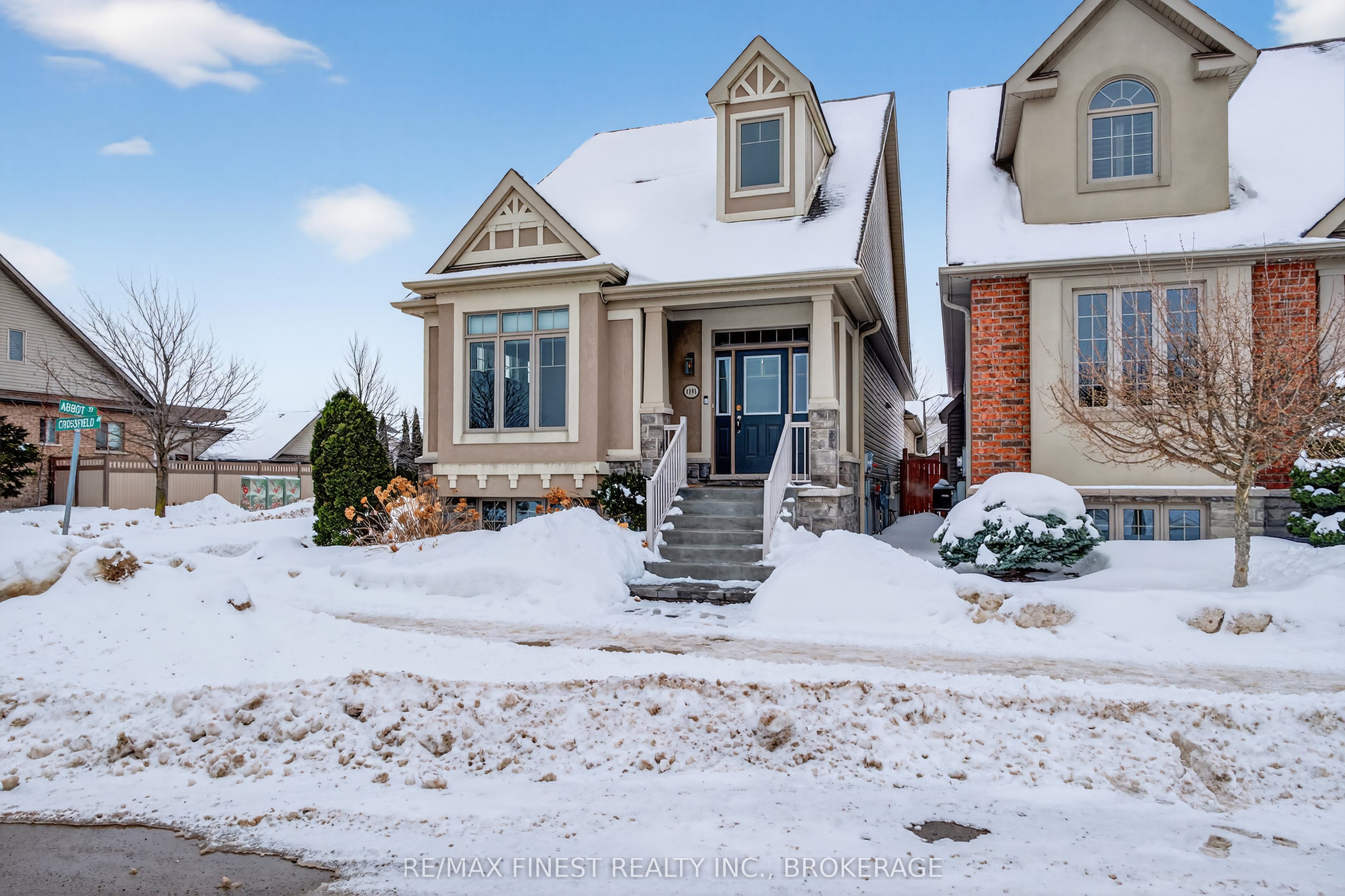 1191 Crossfield Avenue