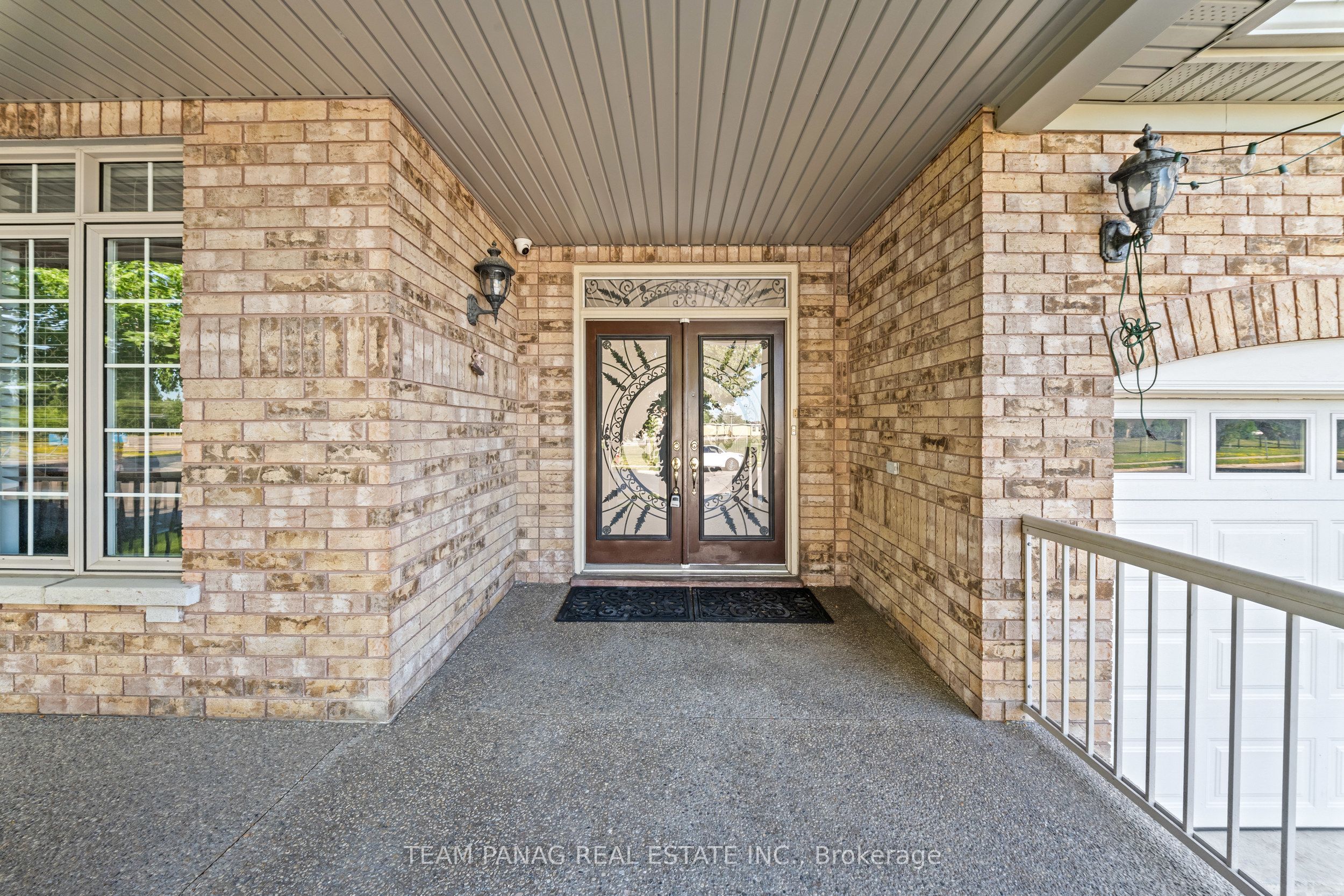 52 Mount Royal Circle