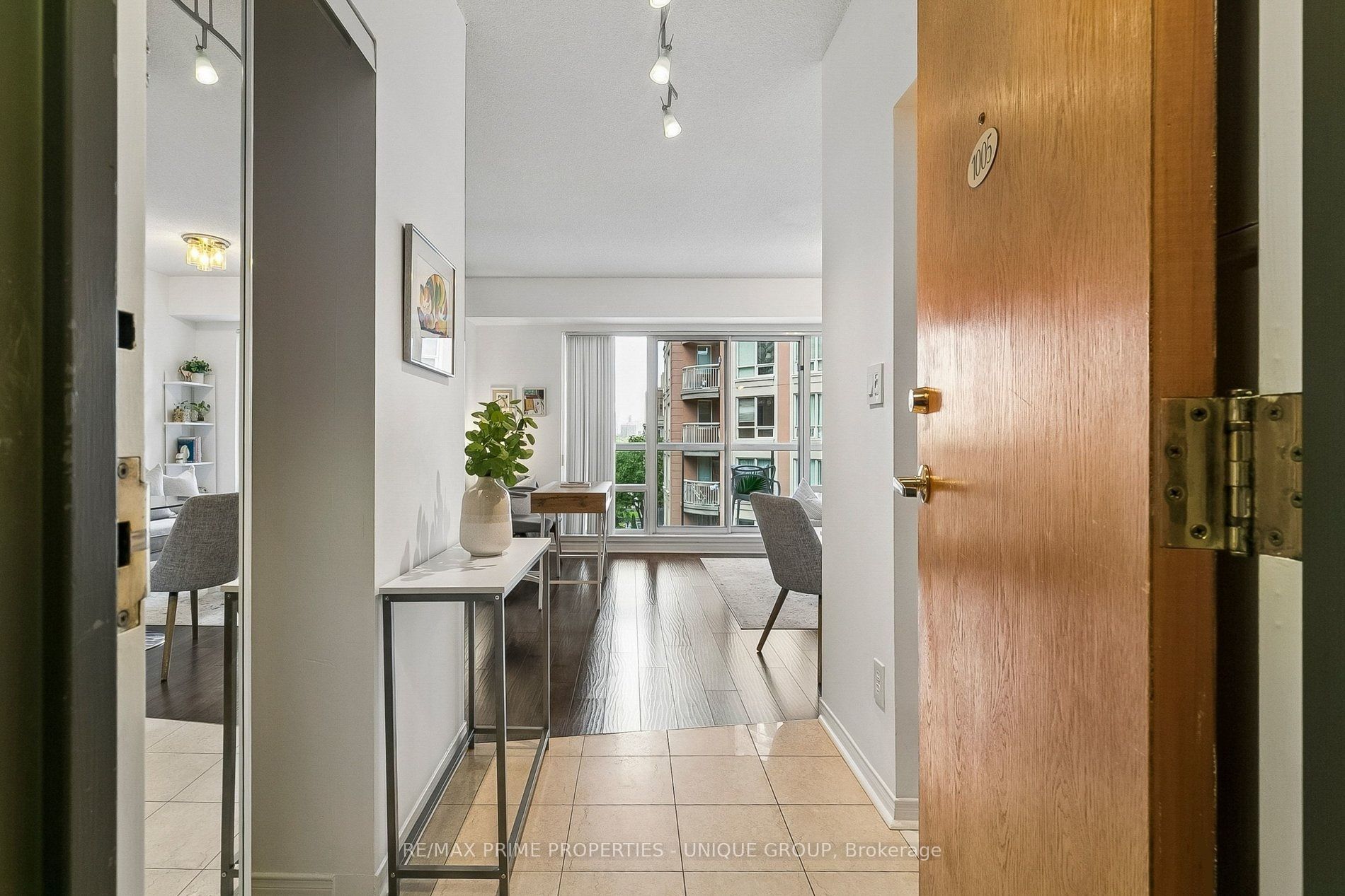 99 Hayden Street 1005