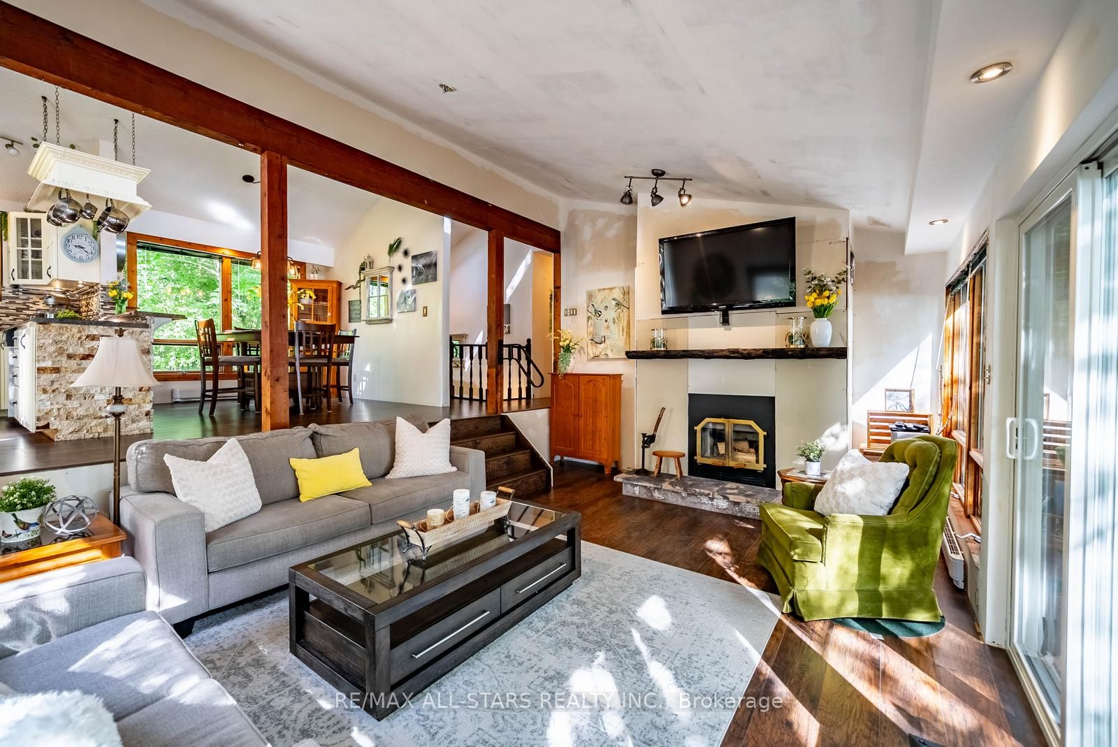 5720 Lakeshore Road