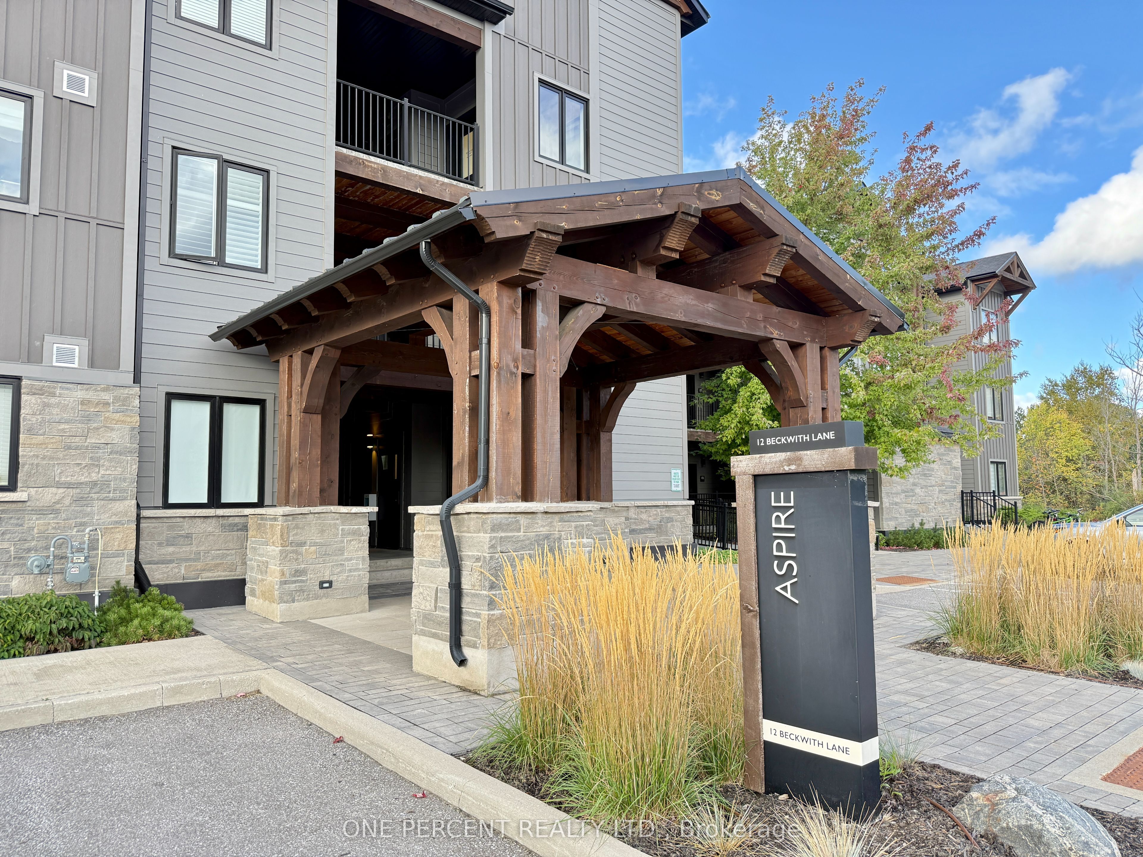 12 Beckwith Lane 302