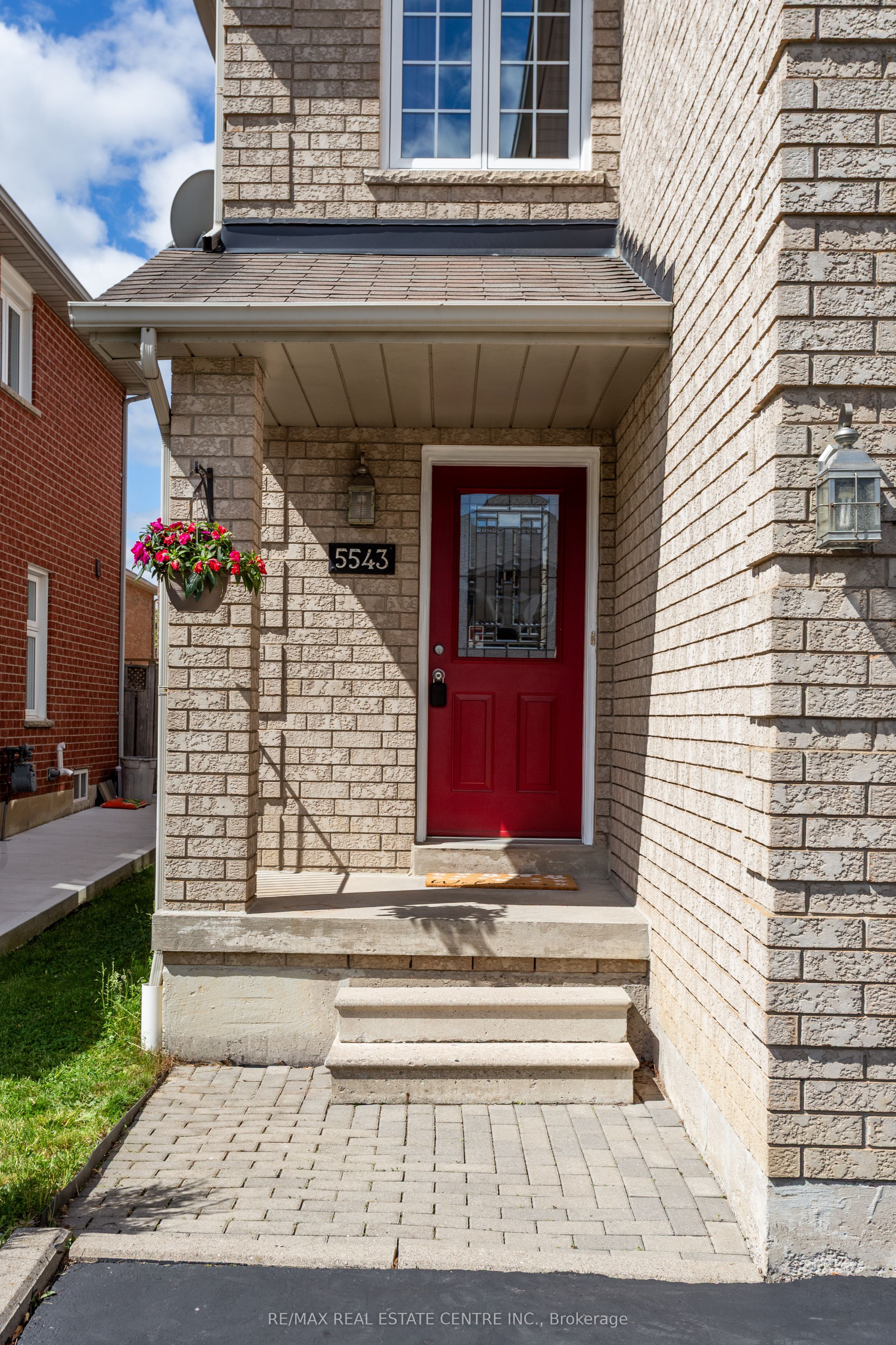 5543 Antrex Crescent