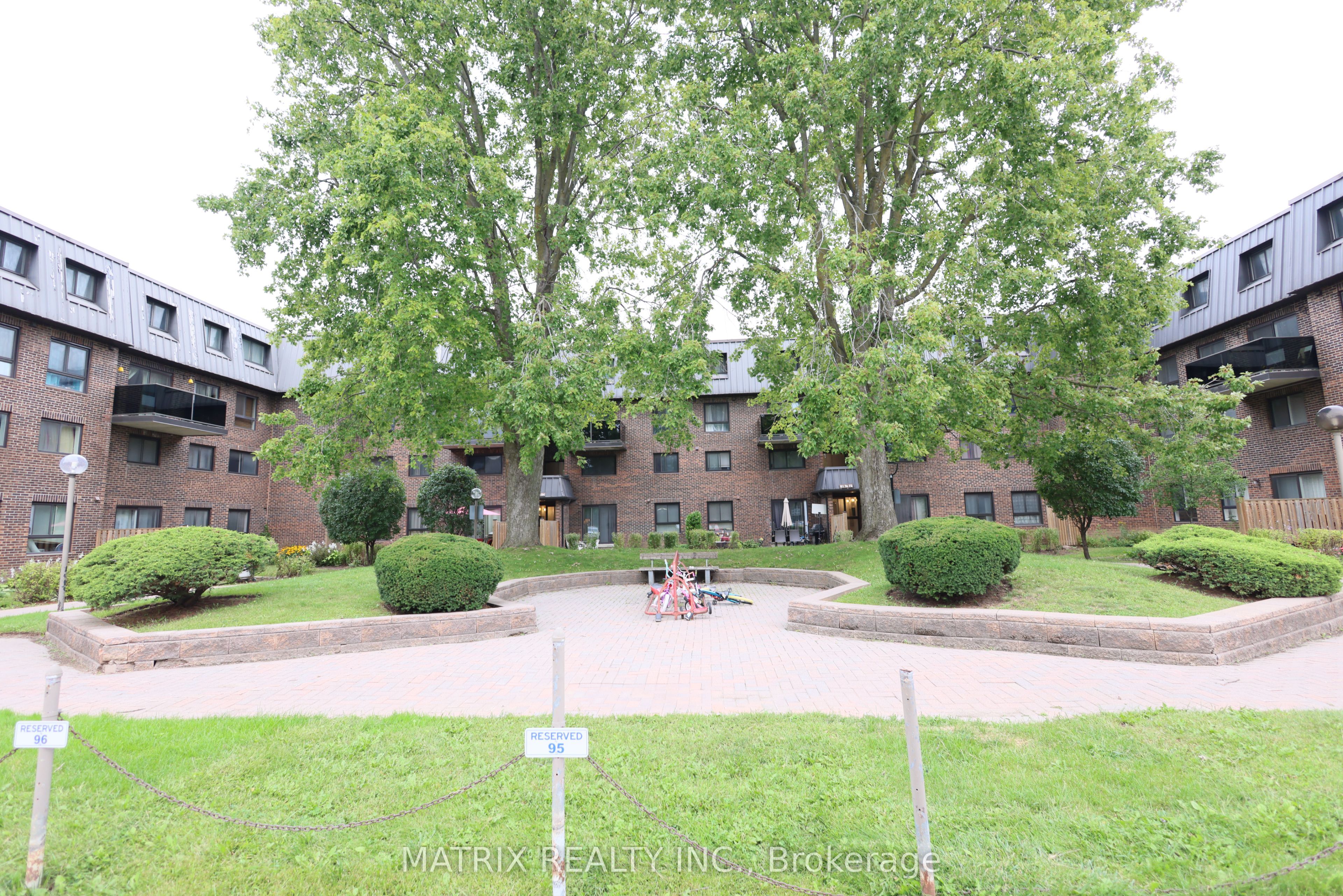 53 Taunton Road E 91