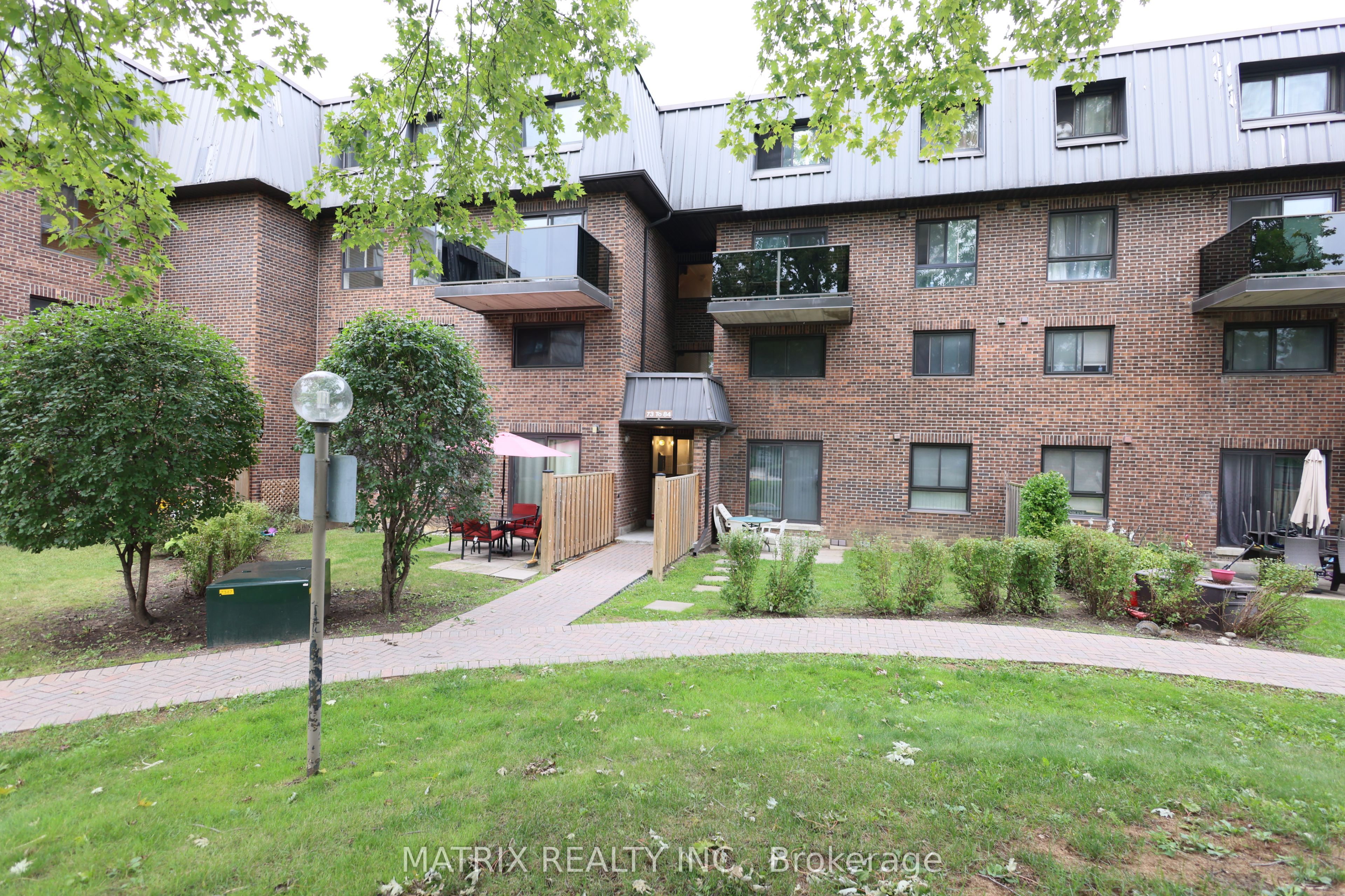 53 Taunton Road E 91