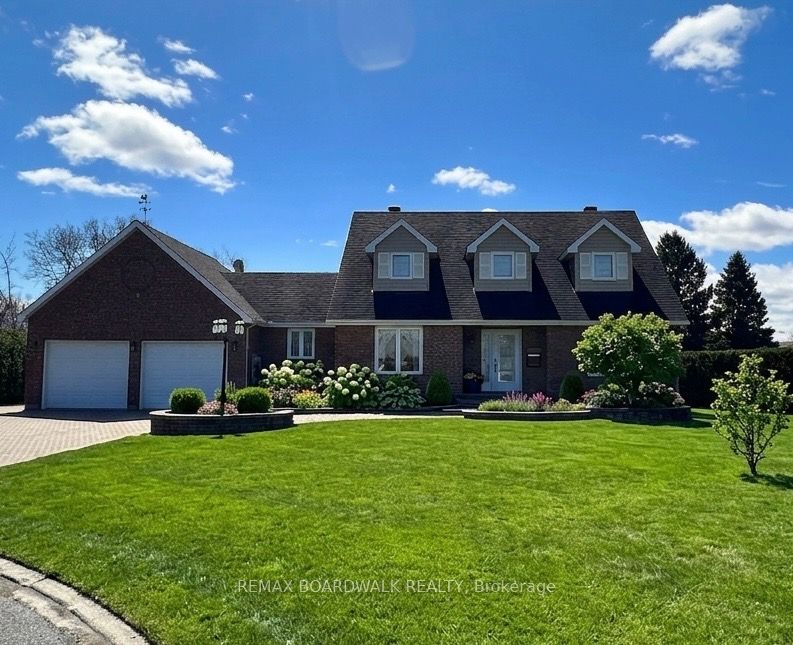 32 Faucher Boulevard