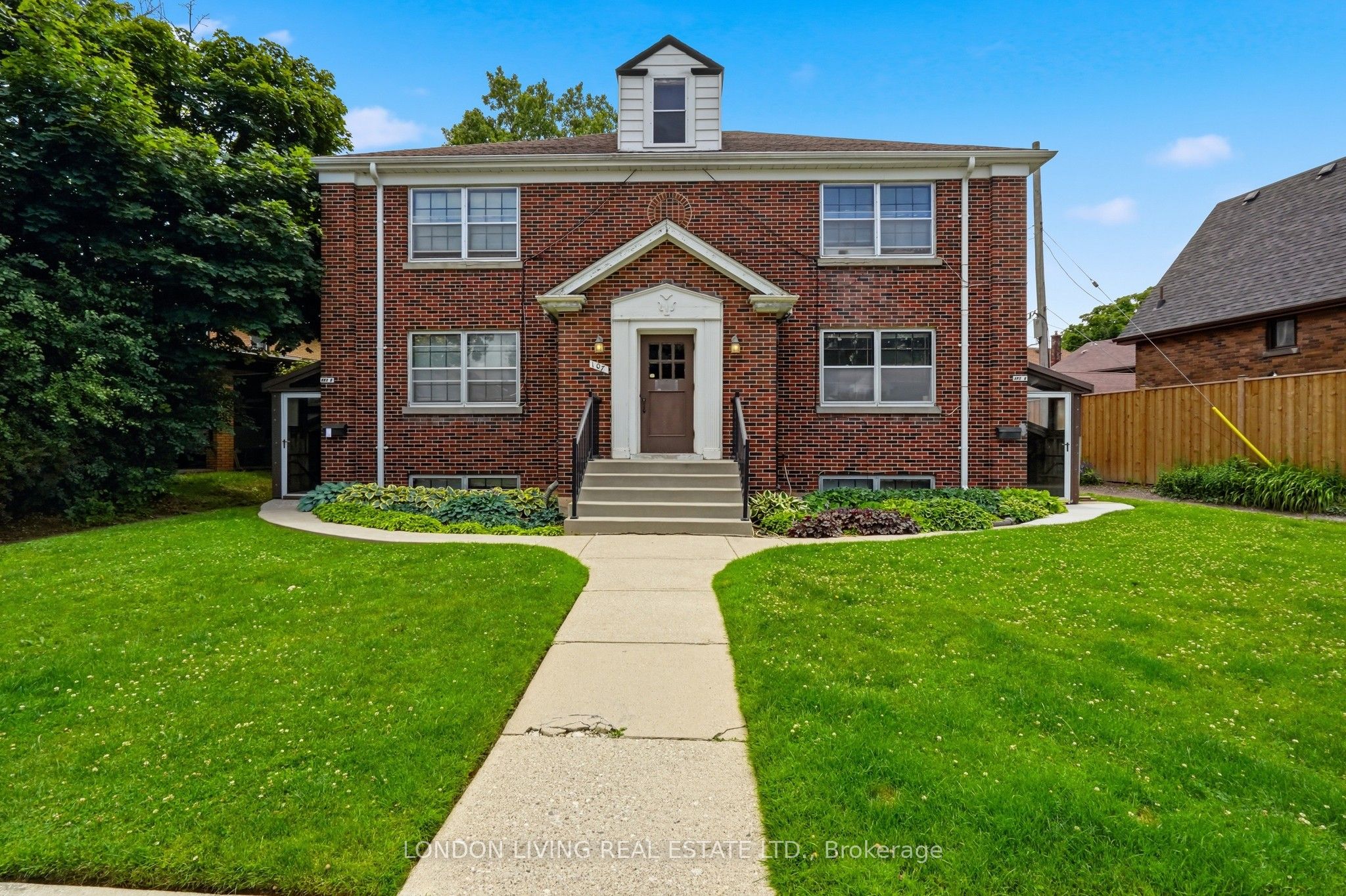 107 Windsor Crescent