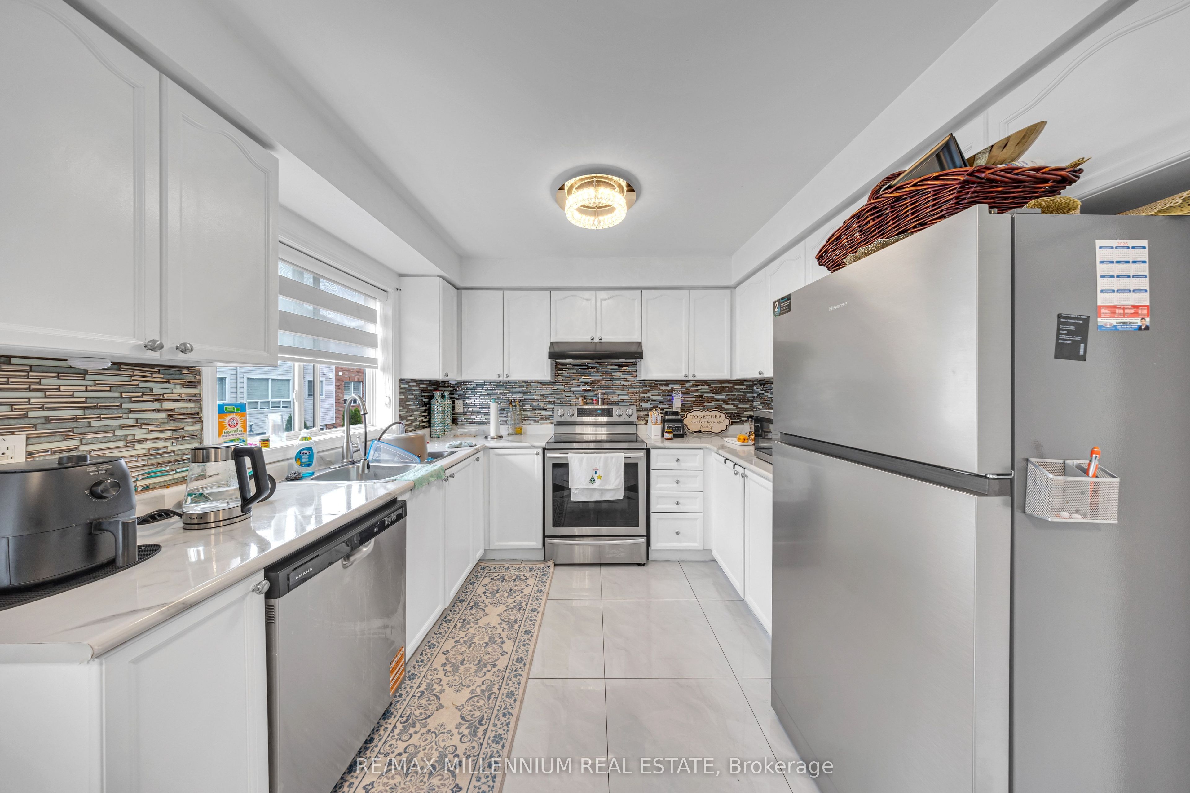 39 Decker Hollow Circle