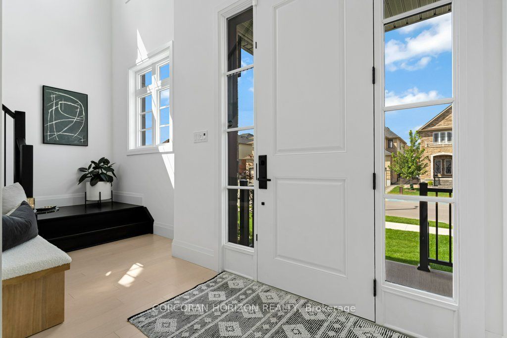 211 Ambrous Crescent