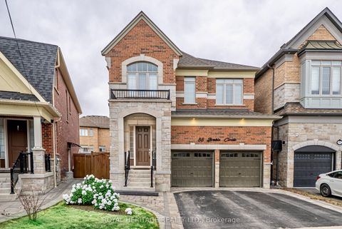 88 Brabin Circle Whitby ON L1P 0C1