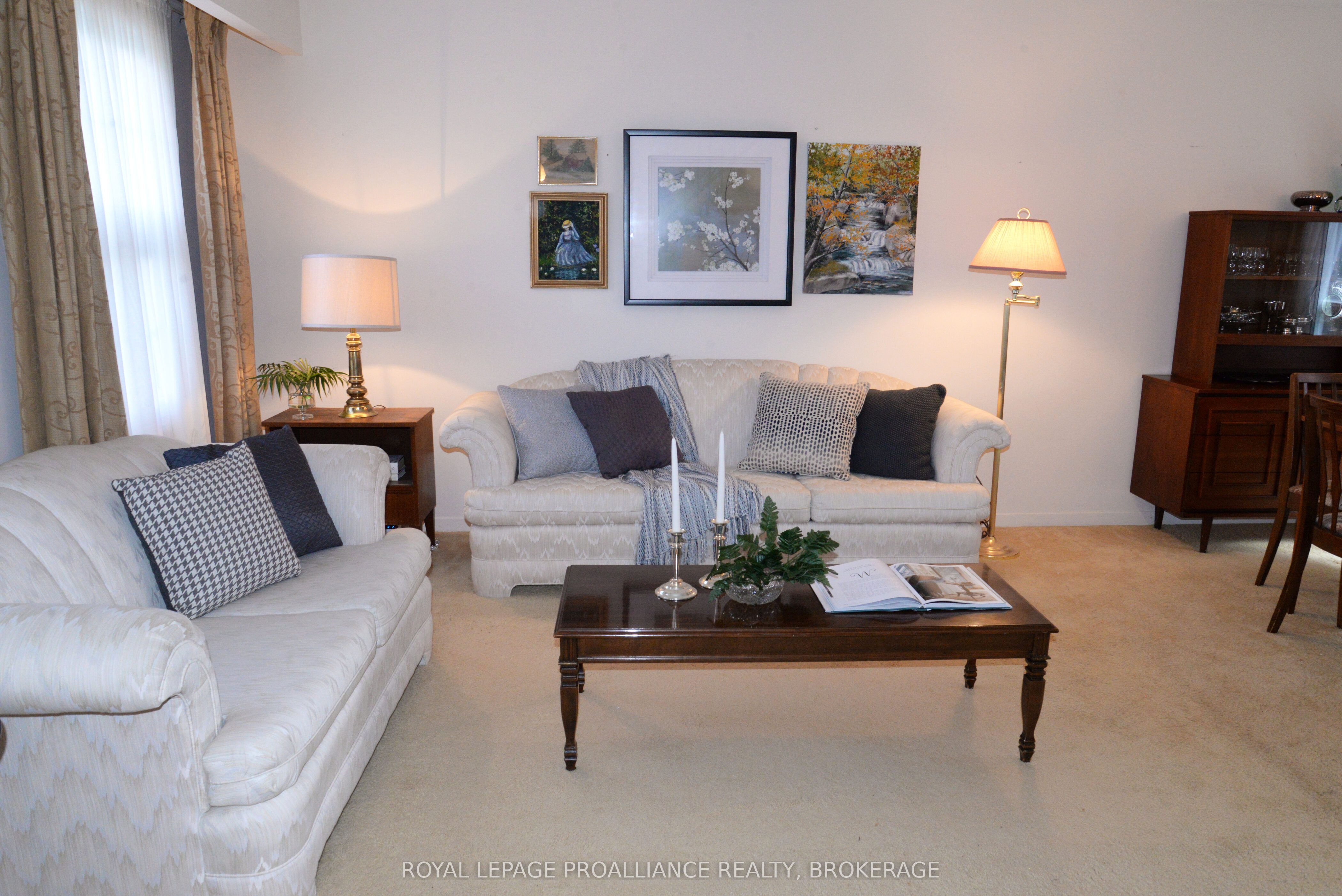 834 Somerset Crescent