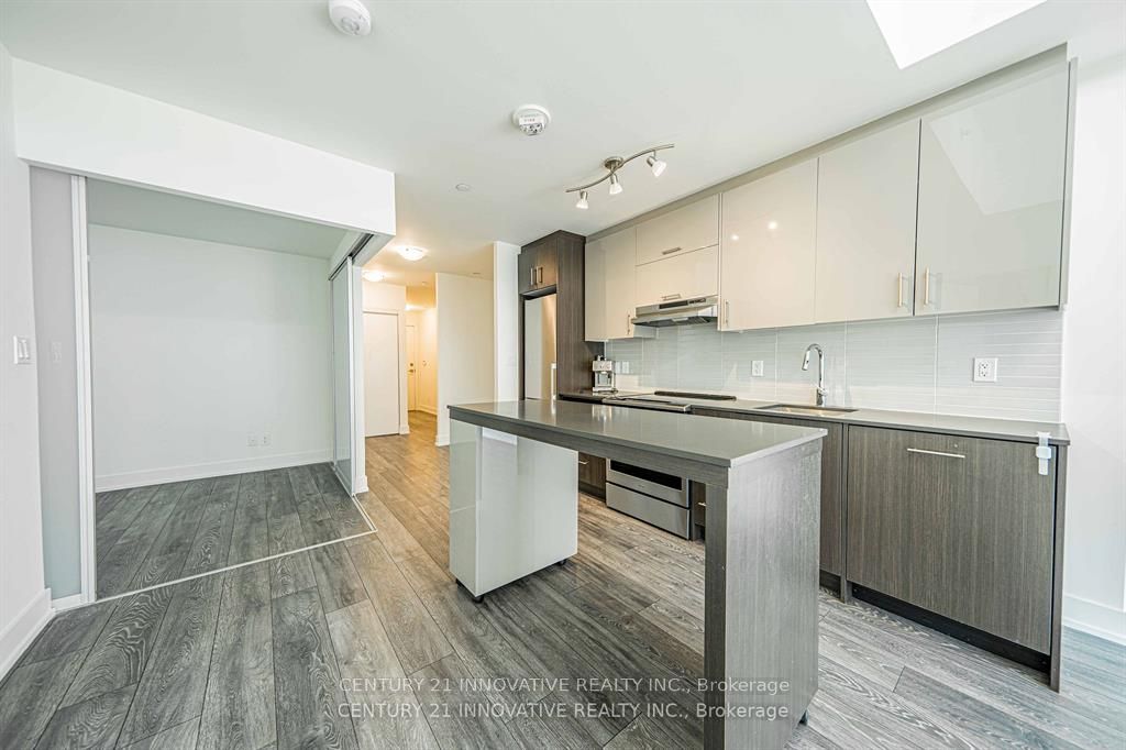 180 Fairview Mall Drive 517